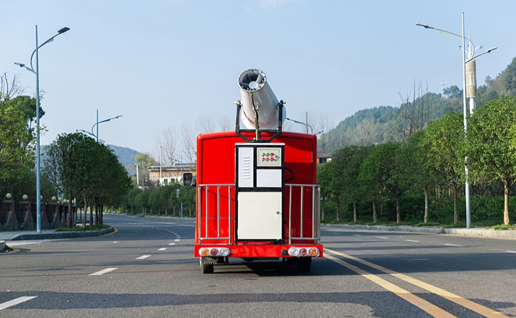 2座除塵車(chē)，道路降塵霧炮車(chē)