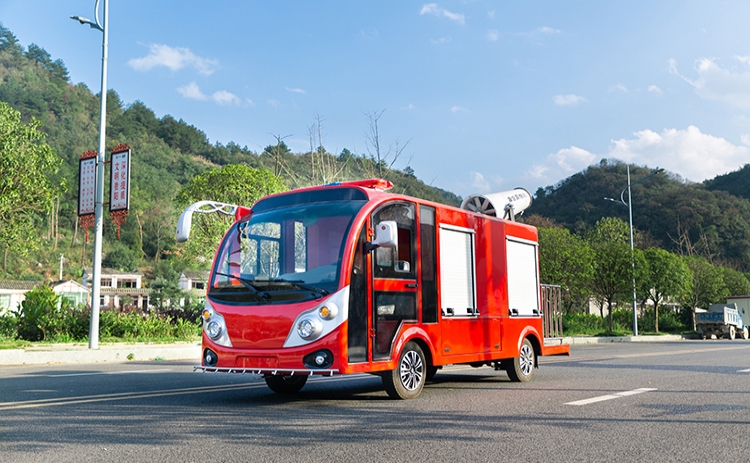 2座除塵車(chē)，道路降塵霧炮車(chē)
